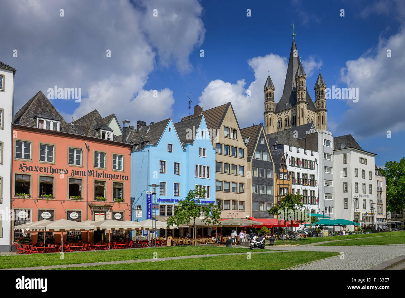 Altbauten, Frankenwerft, Rheingarten, Gross San Martin, Koeln, Nordrhein-Westfalen, Deutschland Foto Stock