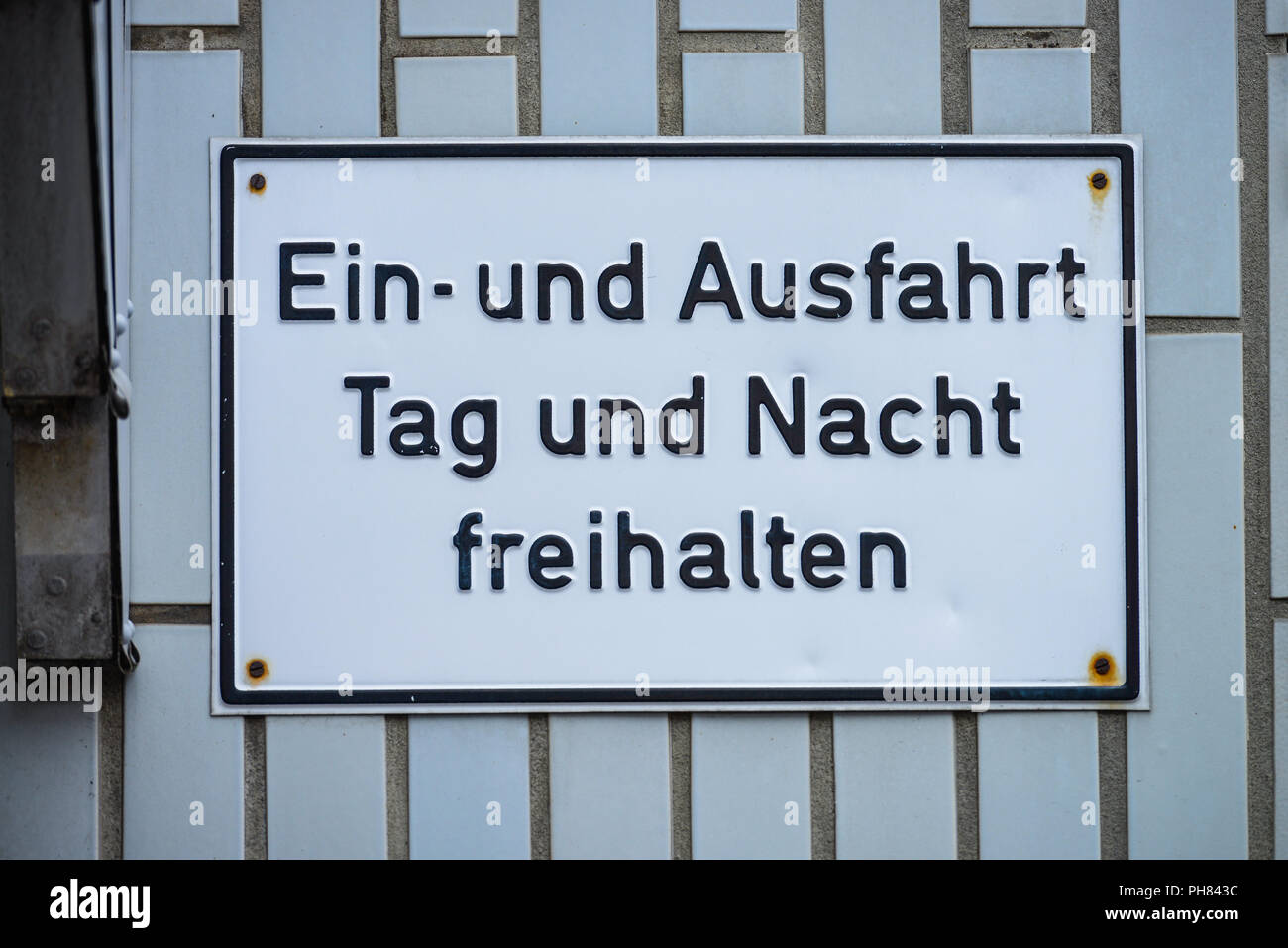 Einfahrt, Schild, Suelzburgstrasse, Suelz, Koeln, Nordrhein-Westfalen, Deutschland Foto Stock