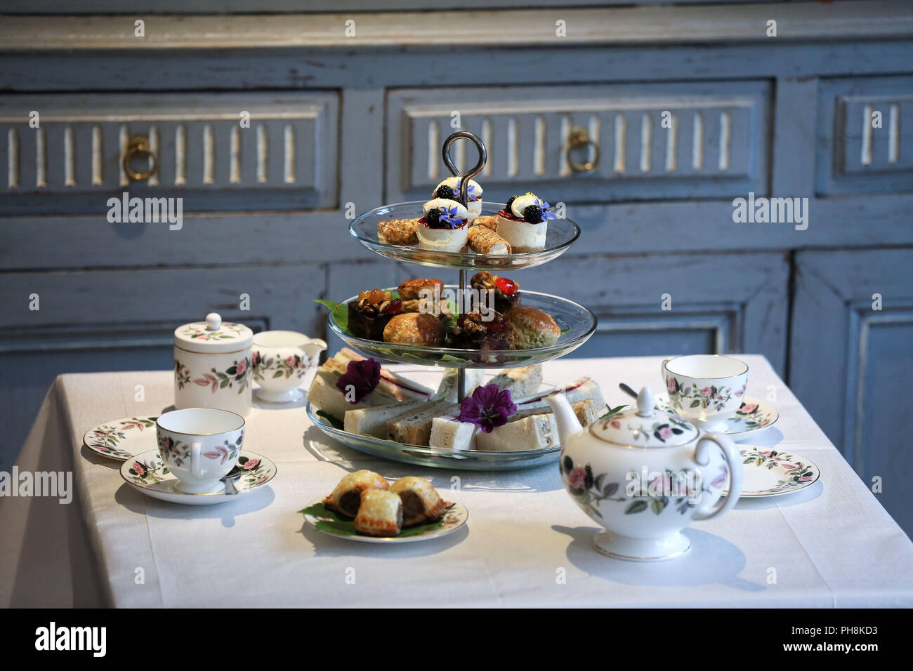 Una selezione di splendidi dolci casalinghi, Pasties, focaccine e panini. Foto Stock