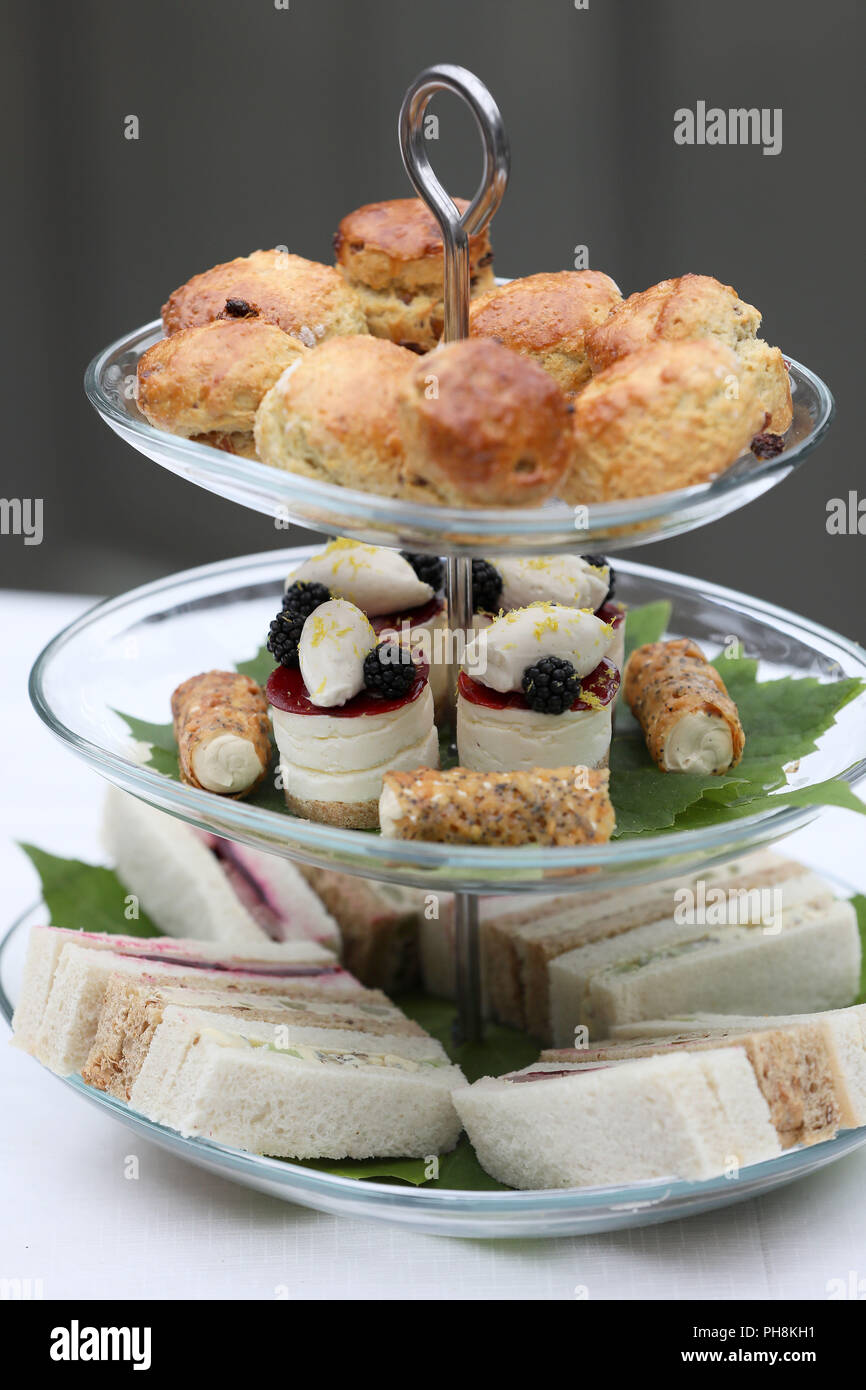Una selezione di splendidi dolci casalinghi, Pasties, focaccine e panini. Foto Stock