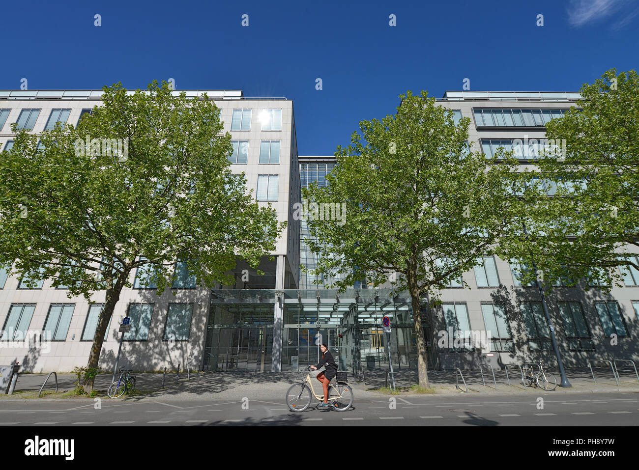 Haus der Deutschen Wirtschaft Breite Strasse, nel quartiere Mitte di Berlino, Deutschland Foto Stock