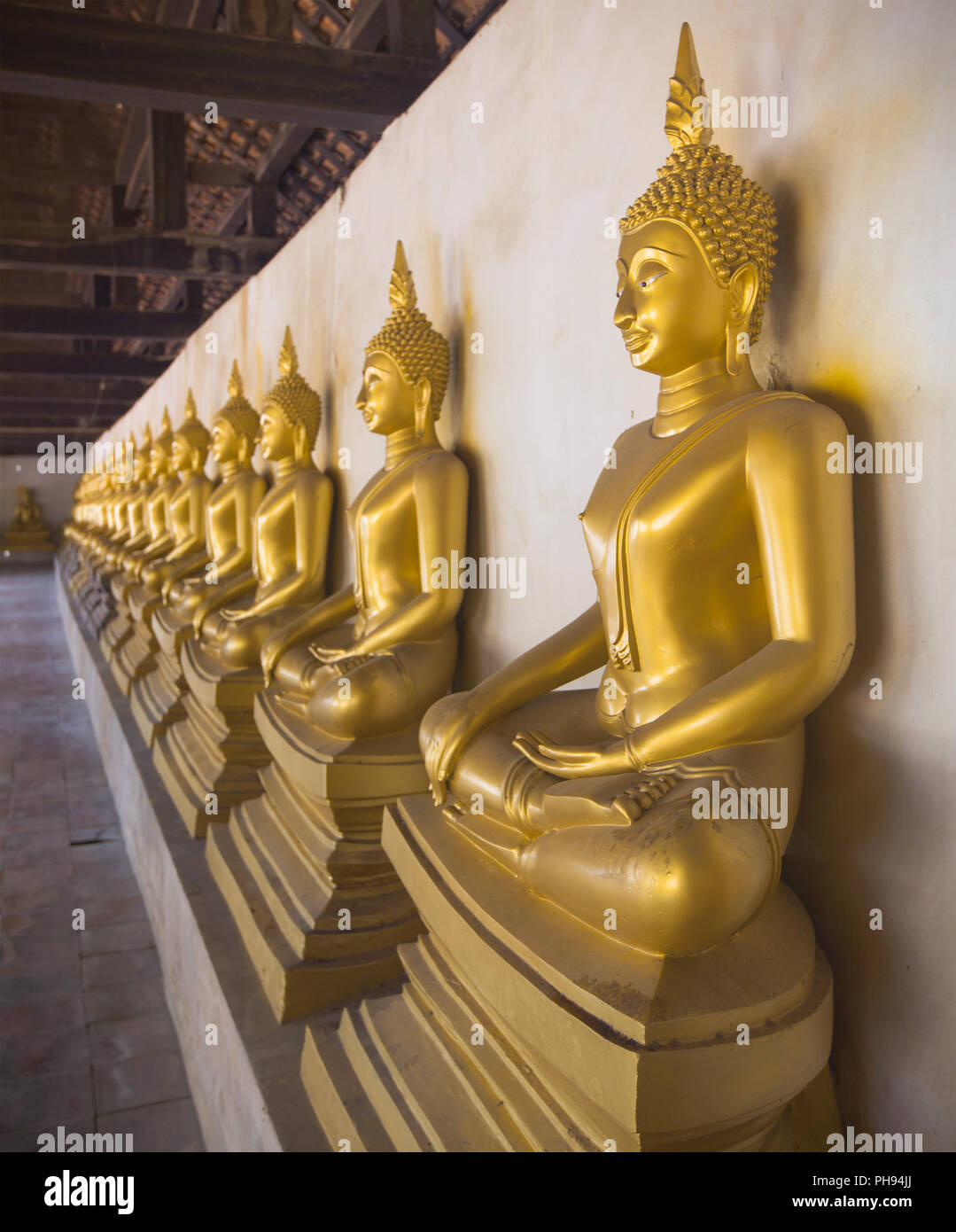 Statua del Buddha al Wat Phutthaisawan in Ayutthaya Foto Stock