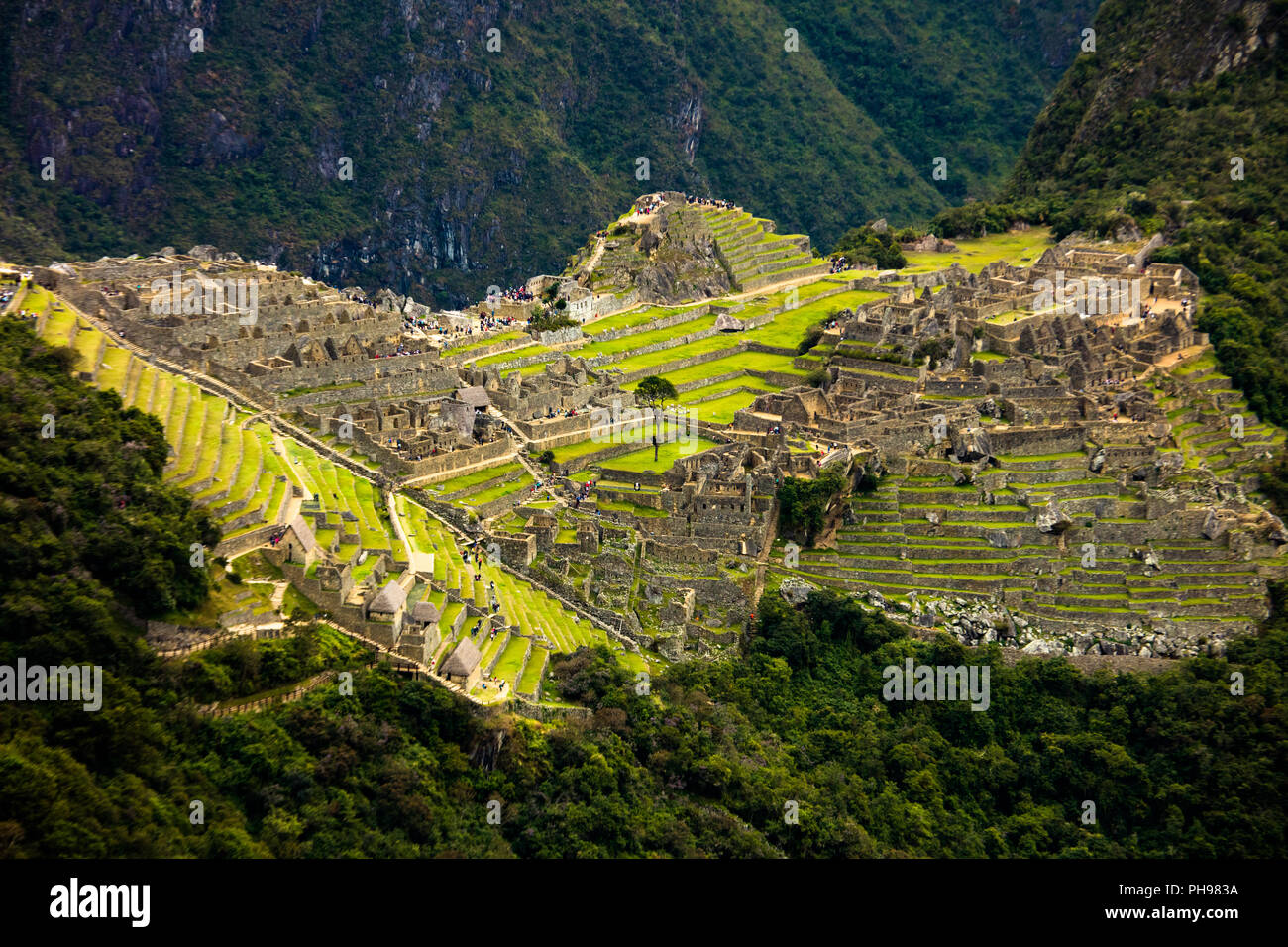 Machu Picchu rovine Inca dalla Porta del Sole su Machu Picchu Montagna. La Valle Sacra, Perù Foto Stock