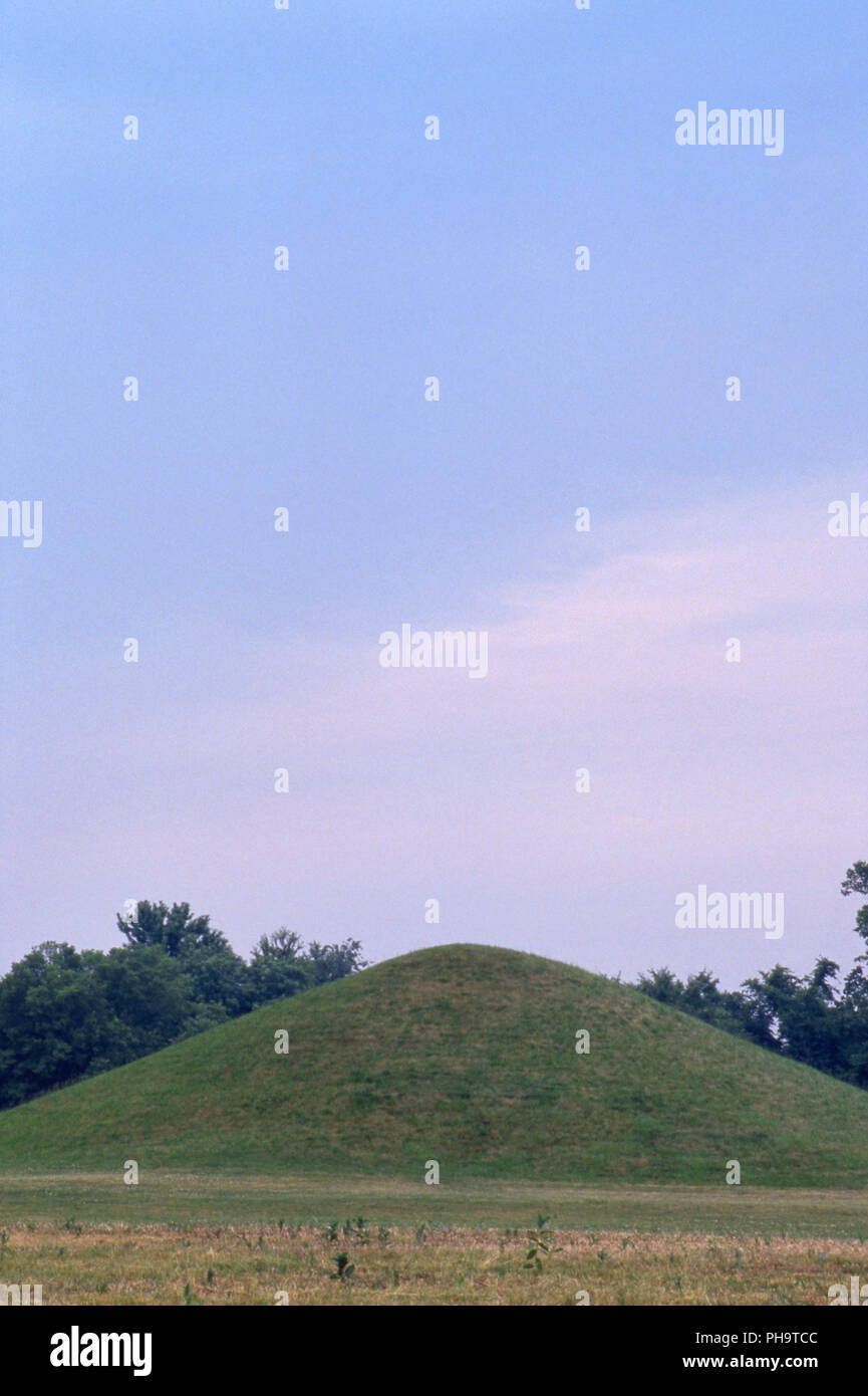 Hopewell cultura tumulo tumulo City National Historic Site, Ohio. Fotografia Foto Stock