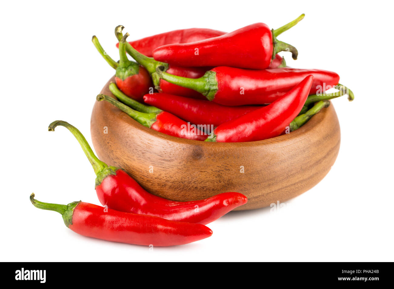 Red Hot Chili Peppers nella ciotola di legno Foto Stock