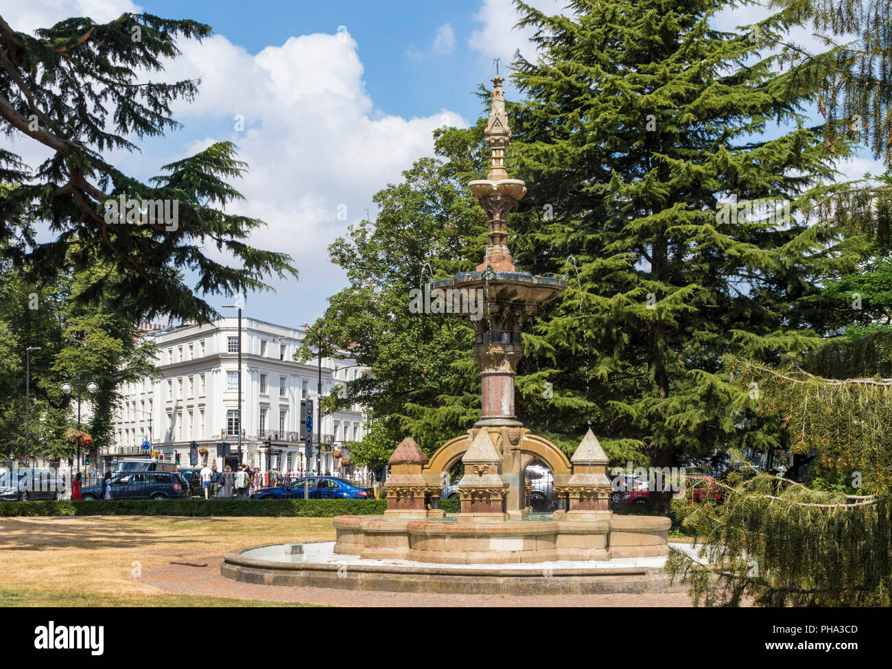 Leamington Spa royal leamington spa città Hitchman fontana commemorativa jephson gardens leamington spa Warwickshire England Regno unito Gb europa Foto Stock