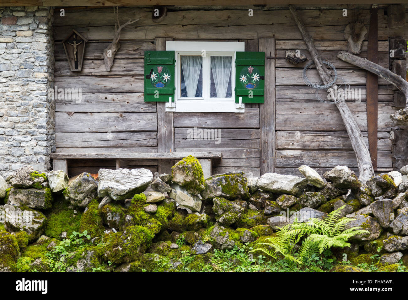 Cottage in una foresta di Hornbachtal, Austria Foto Stock