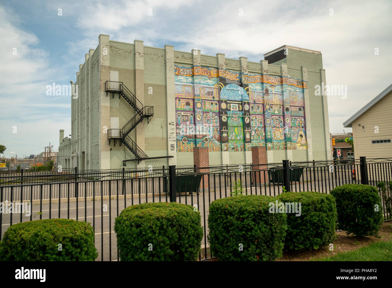 'Song di Passaic' affacciato sul murale di Newark Riverfront Park a Newark, NJ Sabato, Agosto 25, 2018. (Â© Richard B. Levine) Foto Stock