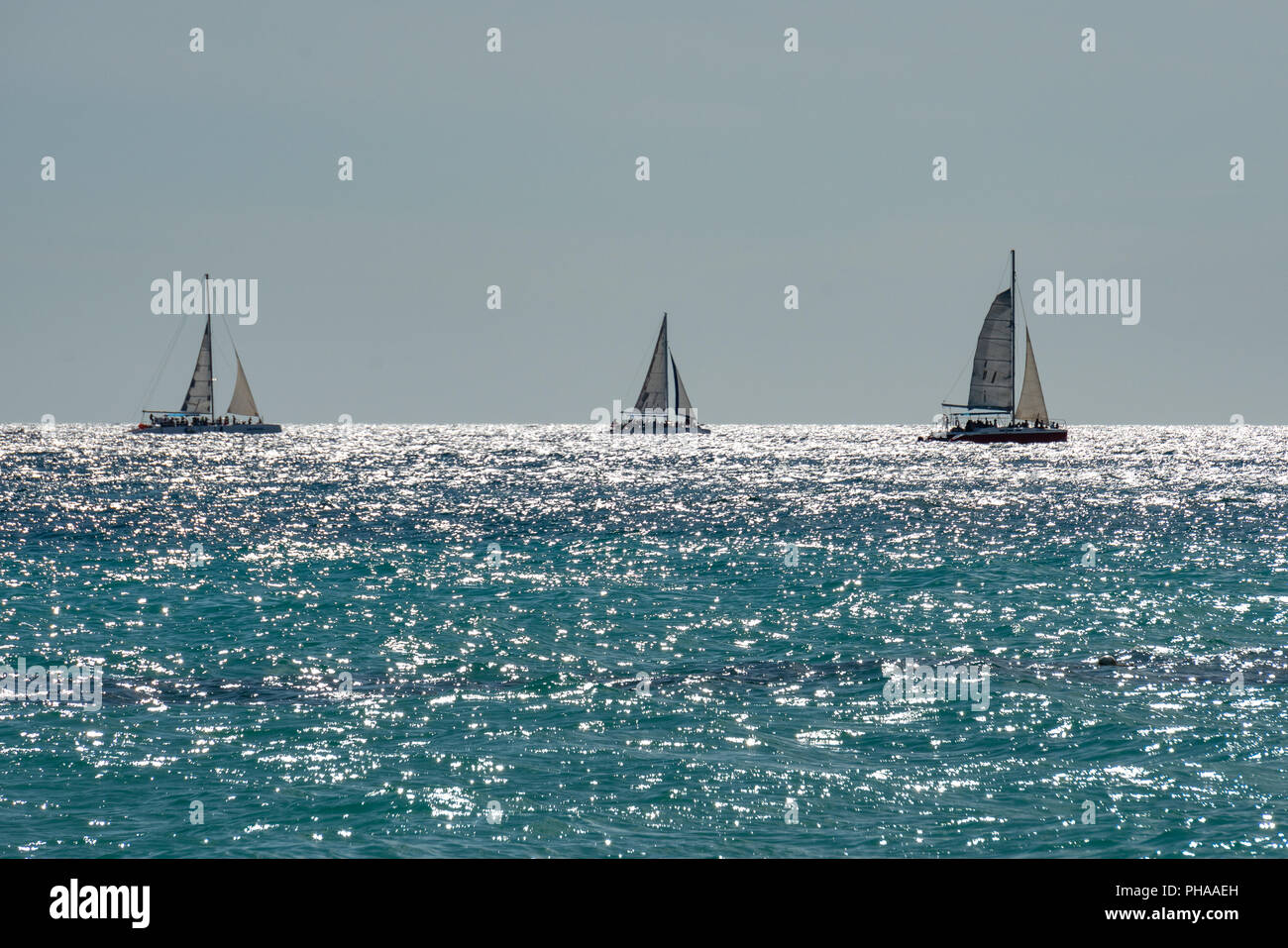 Bayahibe Repubblica Dominicana, 27 agosto 2018. Barche a vela in mare dei Caraibi. Foto di Enrique Shore Foto Stock