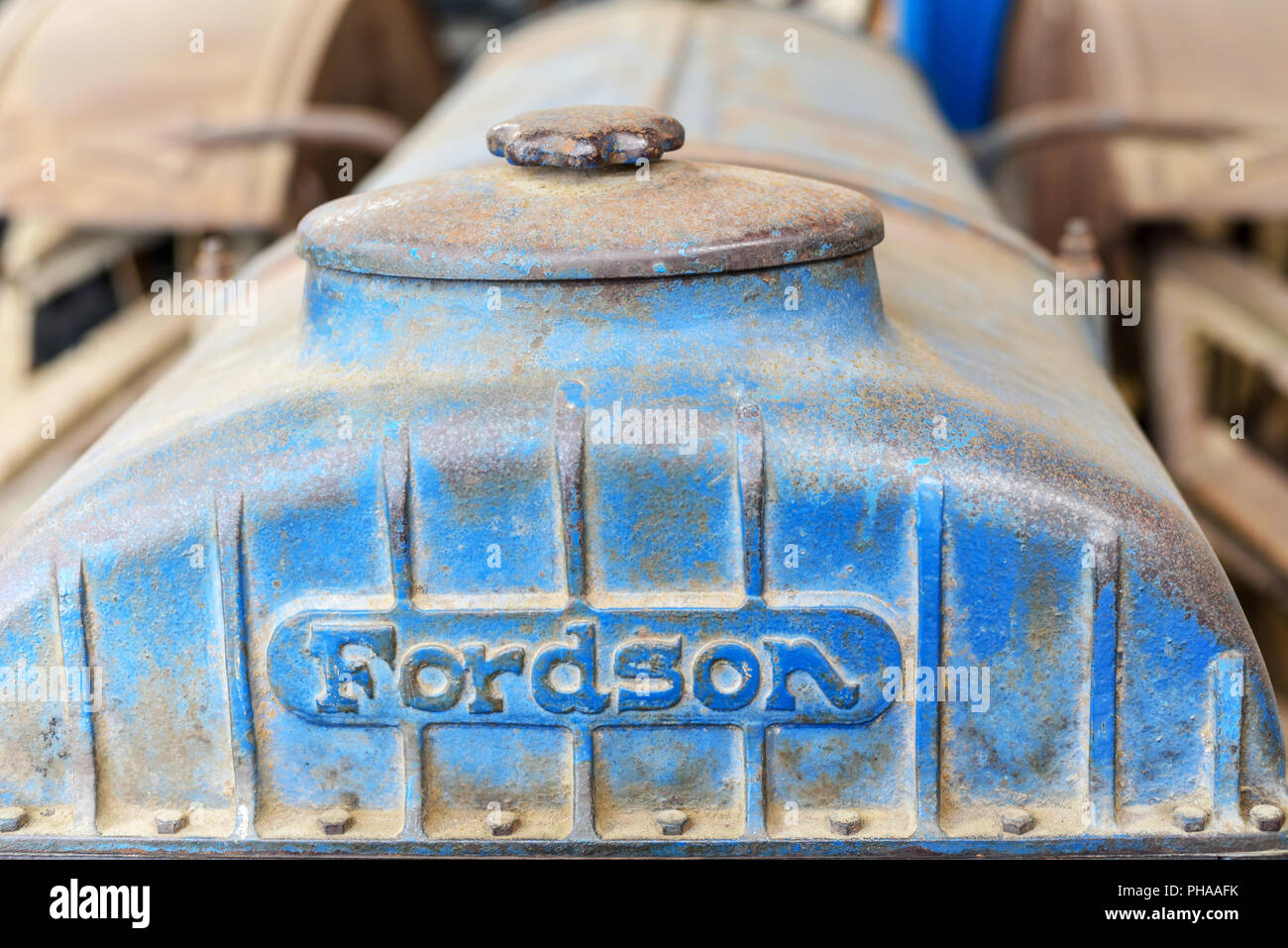 Blue Fordson trattore di Geraldine Trasporti e Museo di macchinari, Canterbury, Nuova Zelanda Foto Stock