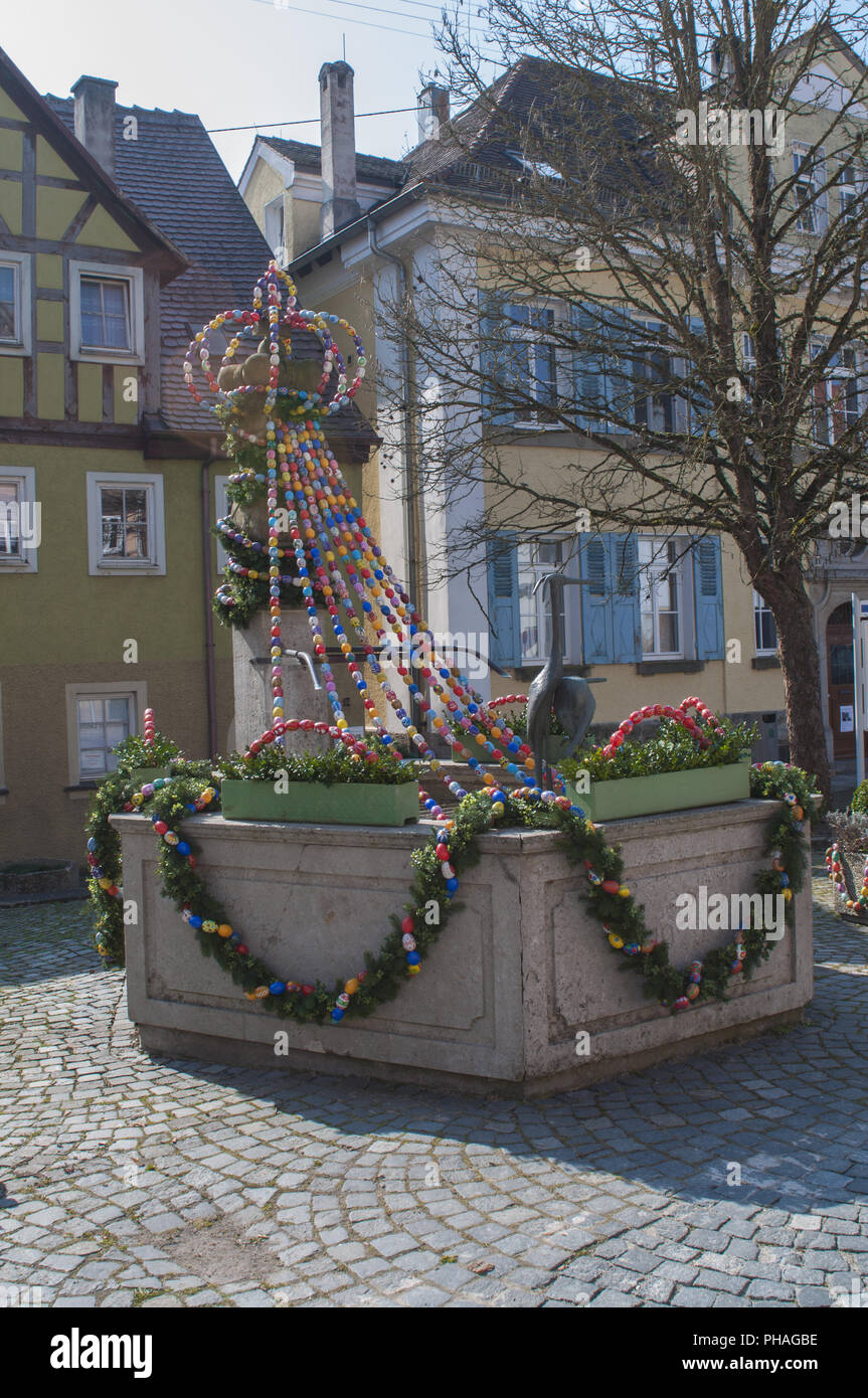 Pasqua in Langenburg decorate con acqua ben, Germania Foto Stock
