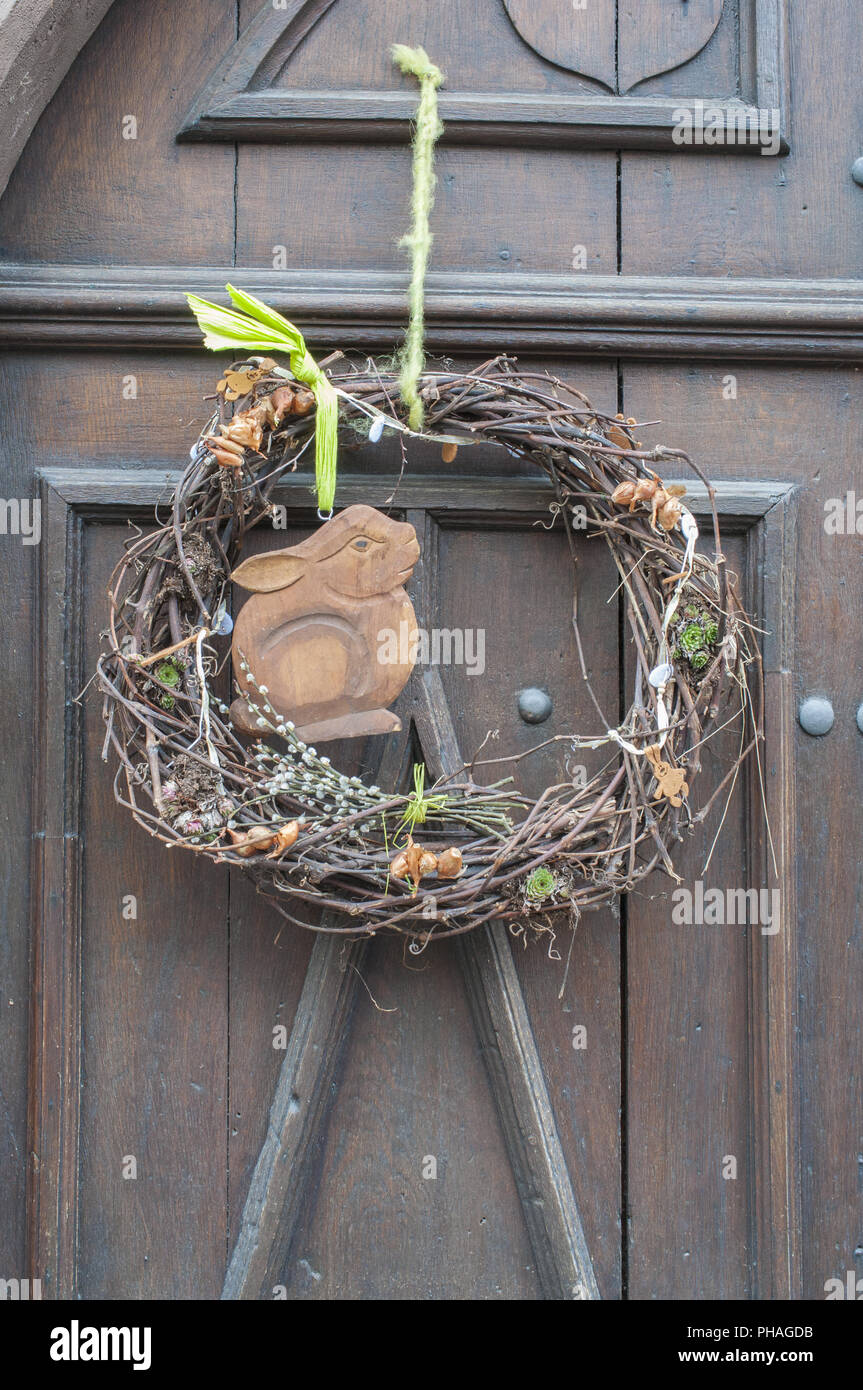 Il periodo di Pasqua in Schwaebisch hall decorata con il coniglietto di Pasqua Foto Stock