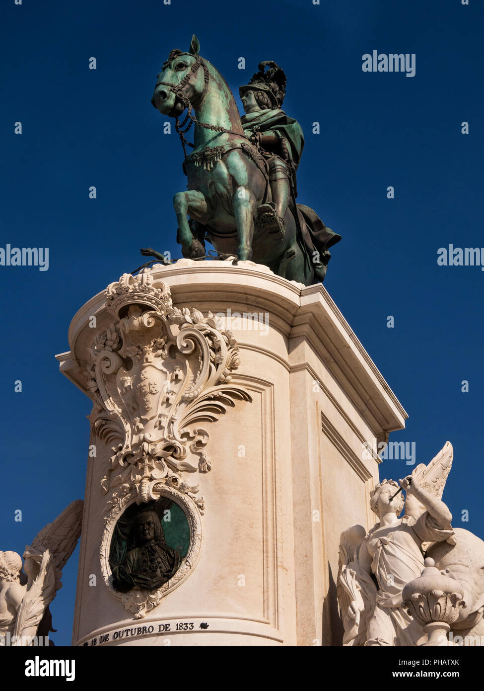 Il Portogallo, Lisbona, Praca do Comercio, 1775 la statua del re Dom Jose io a cavallo Foto Stock