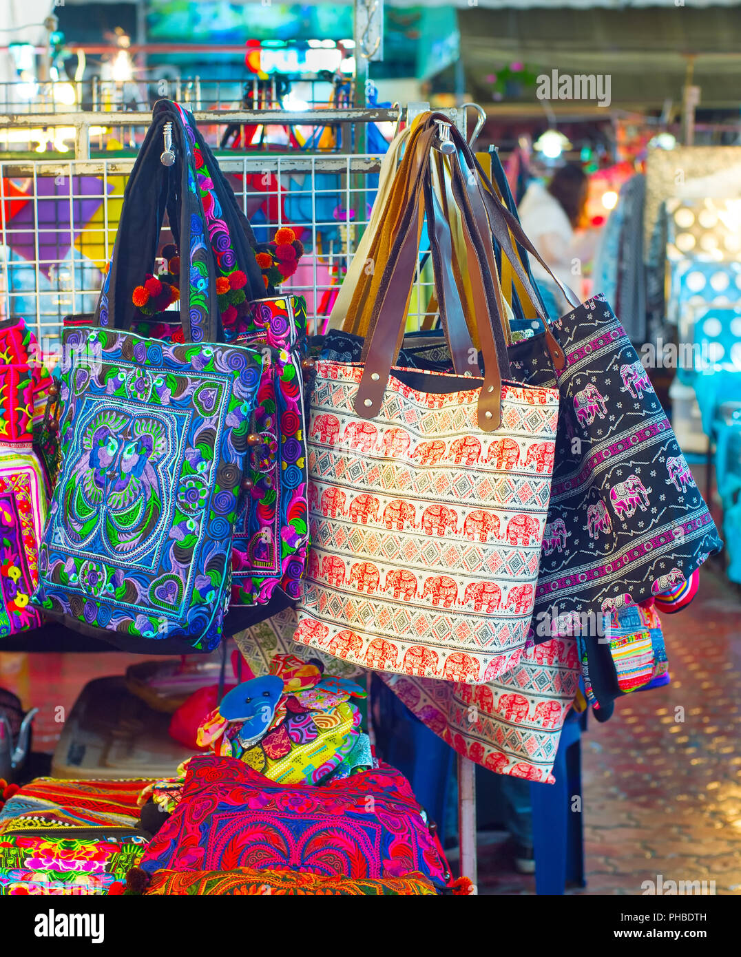 Thailandia souvenir notte panoramica del mercato Foto Stock