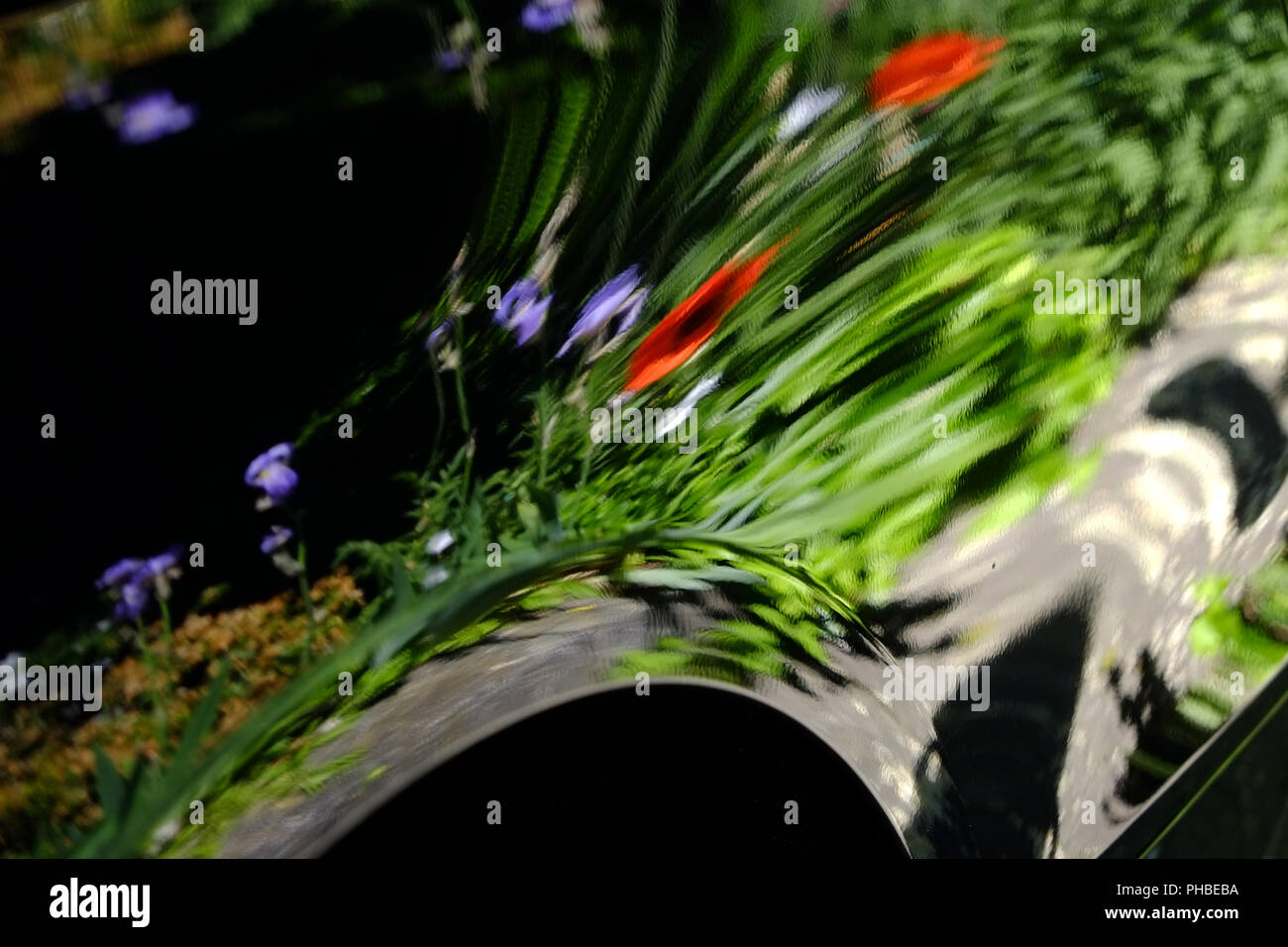 La riflessione in vernice dell'auto Foto Stock