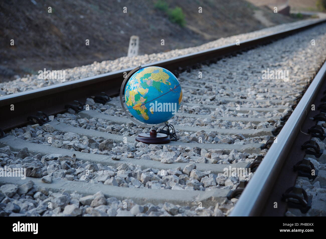 Globus sulla ferrovia Foto Stock
