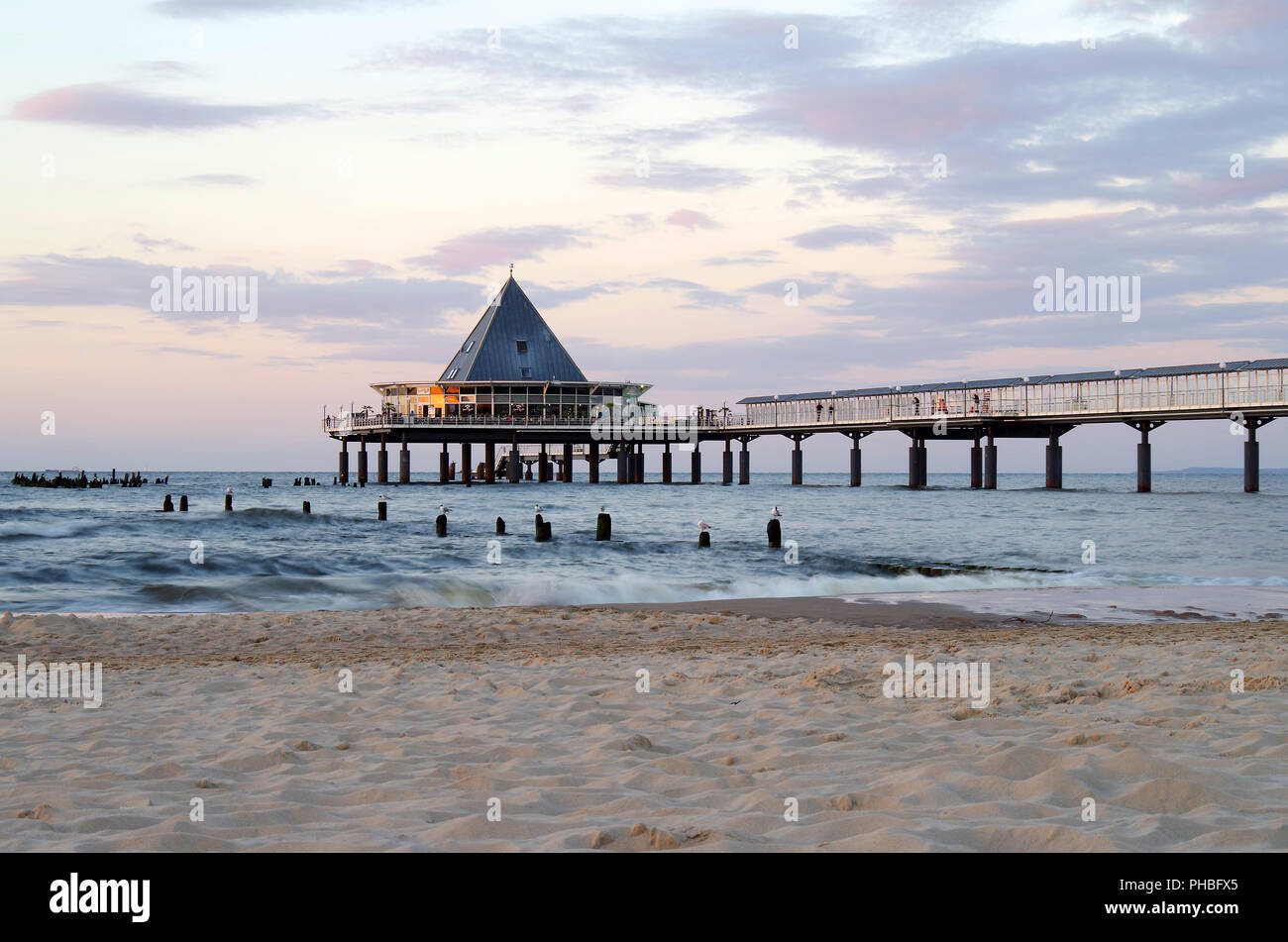 Pier heringsdorf (mar baltico / isola usedom) Foto Stock