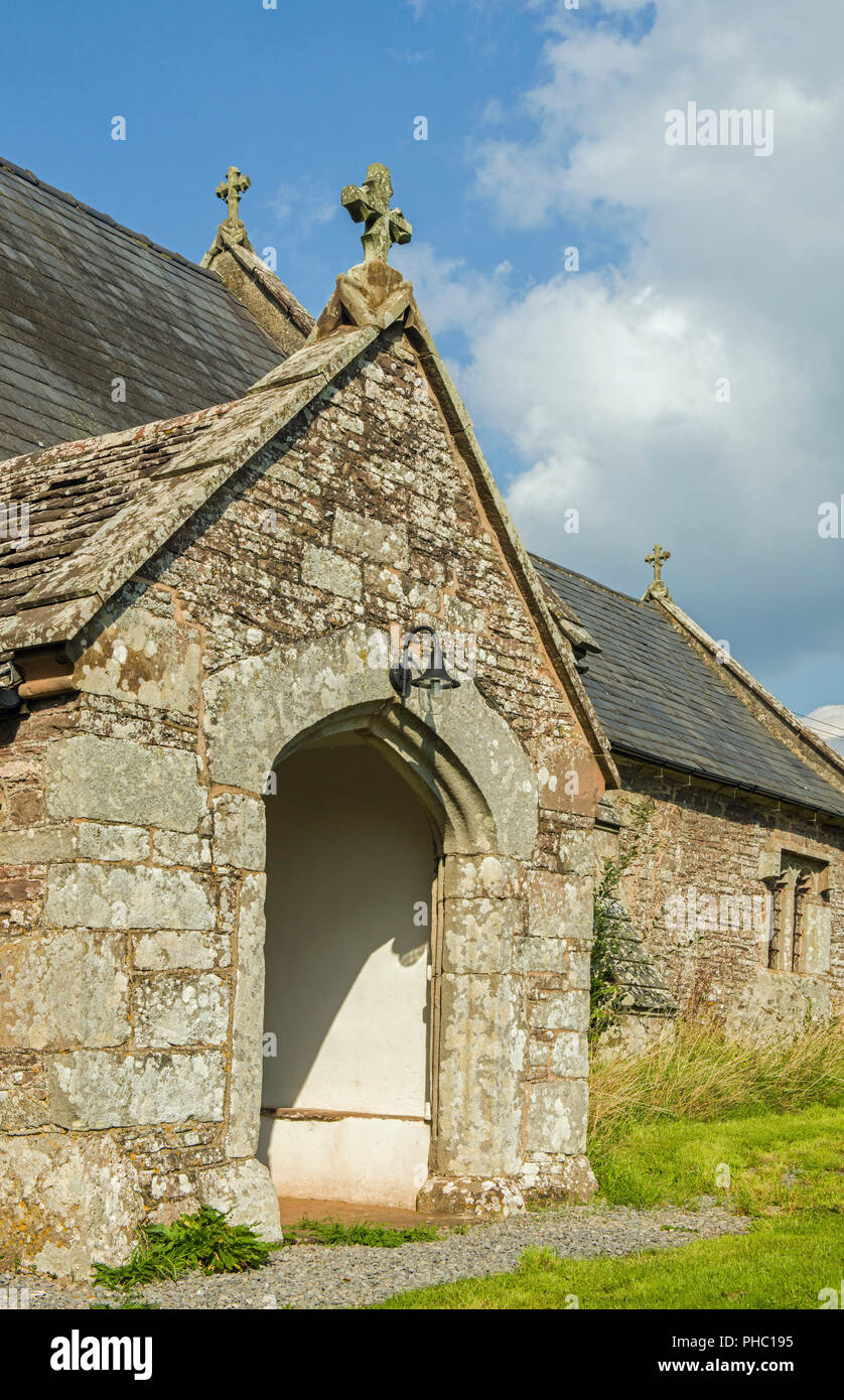 St Michaels Chiesa Llanfihangel tor y Mynydd Monmouthshire Foto Stock