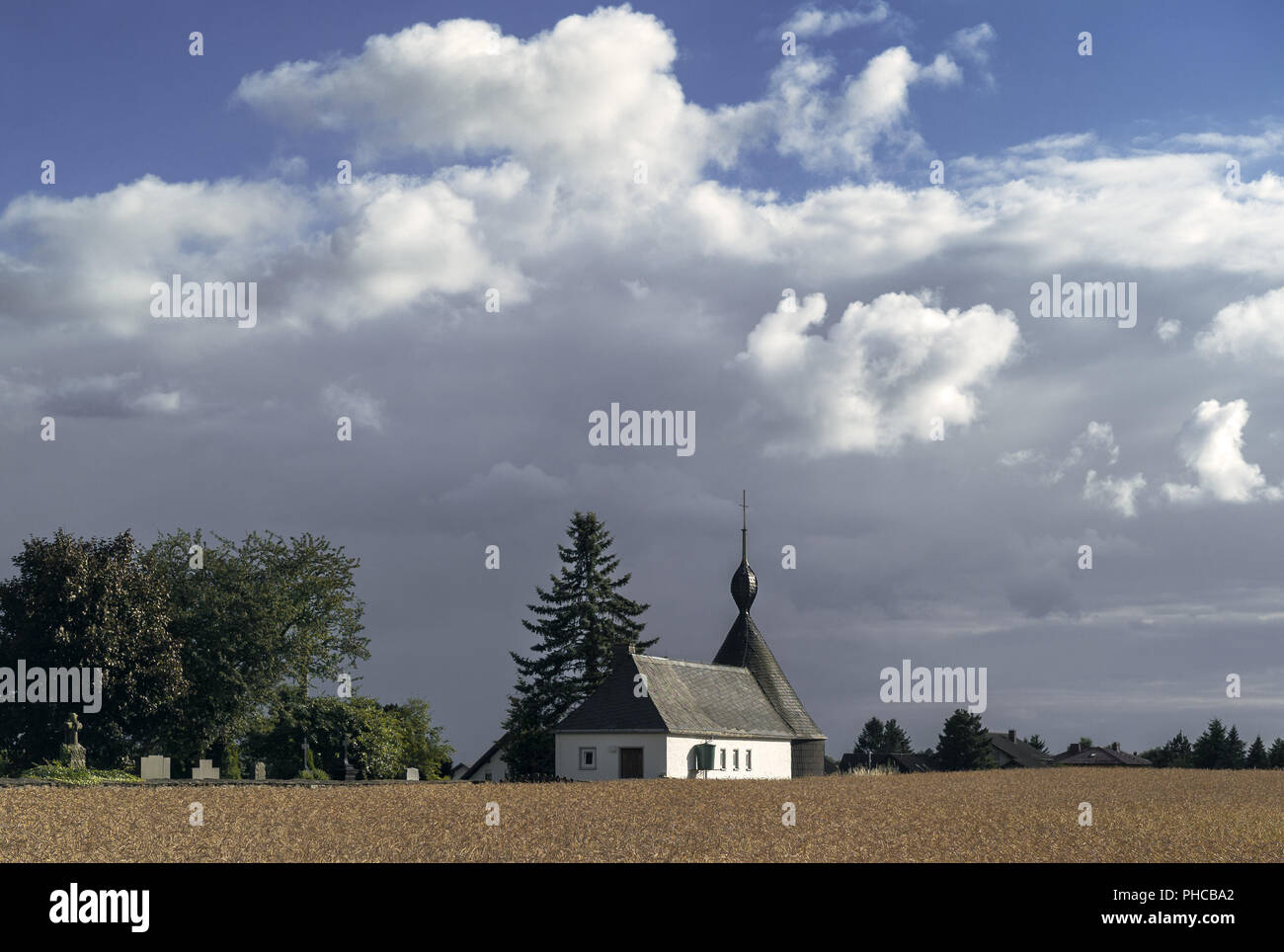 La piccola cappella del cimitero Foto Stock