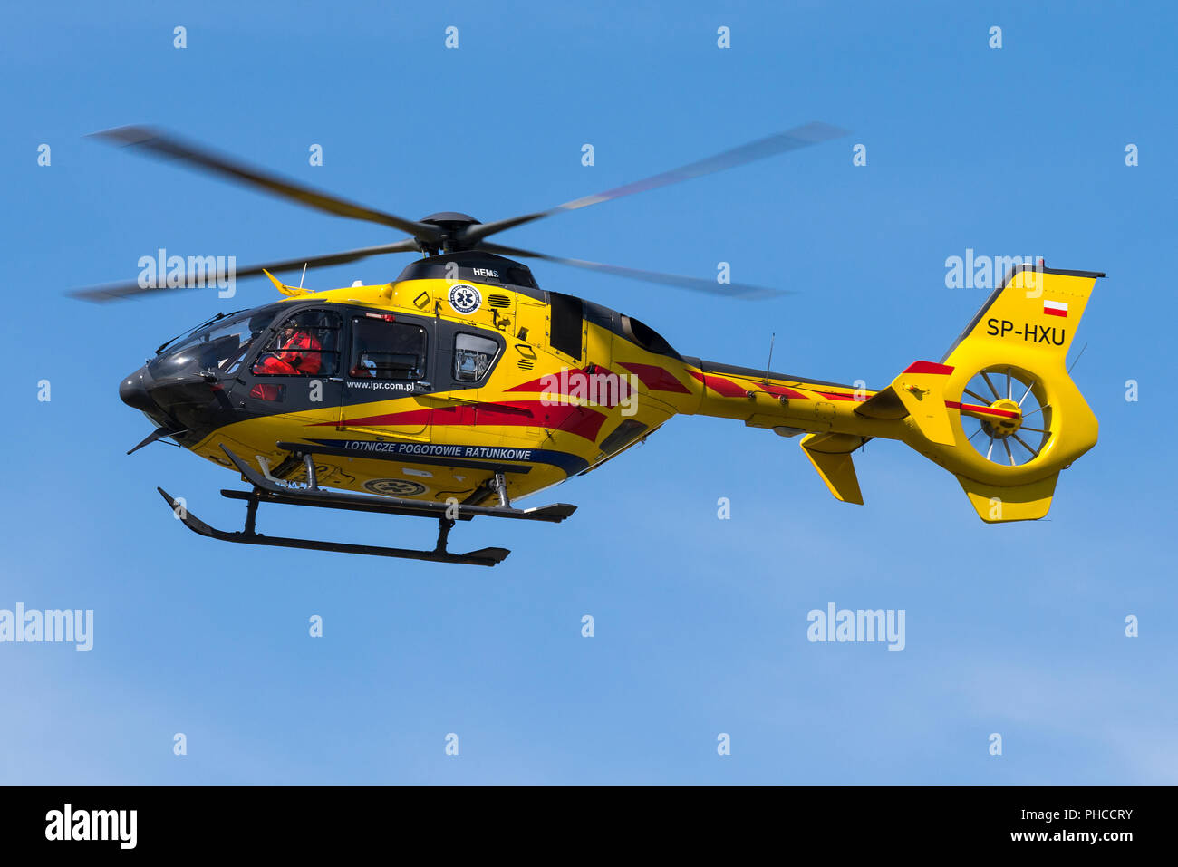 Un Eurocopter EC135 elicottero del polacco Medical Air Rescue. Foto Stock
