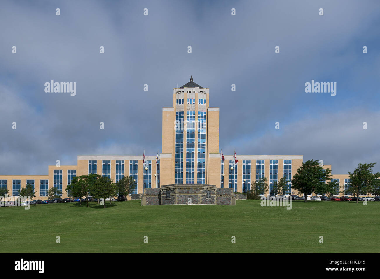 La Confederazione edificio Confederazione sulla collina che si affaccia su Terranova e Labrador è la città capitale di San Giovanni, Terranova Foto Stock