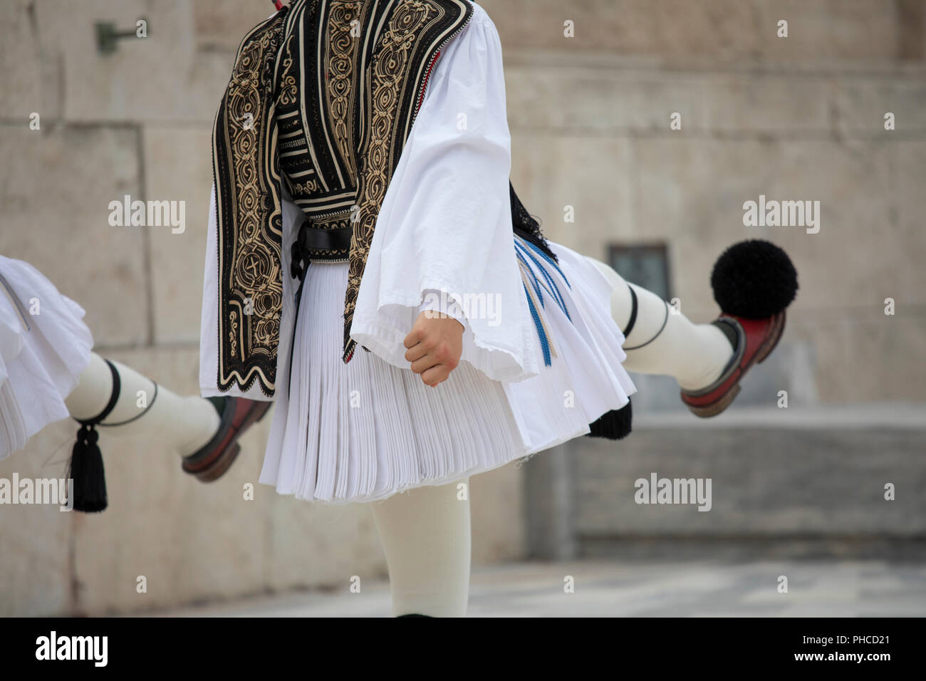 Il cambio della guardia ad Atene in Grecia presso la tomba del Milite Ignoto in Piazza Syntagma Foto Stock