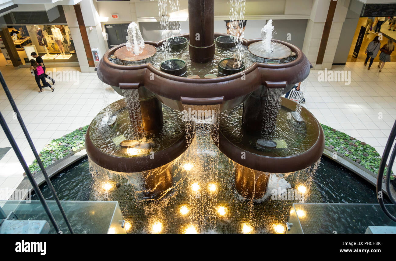 La fontana al posto di fiducia di Montreal a Montreal la città sotterranea Foto Stock