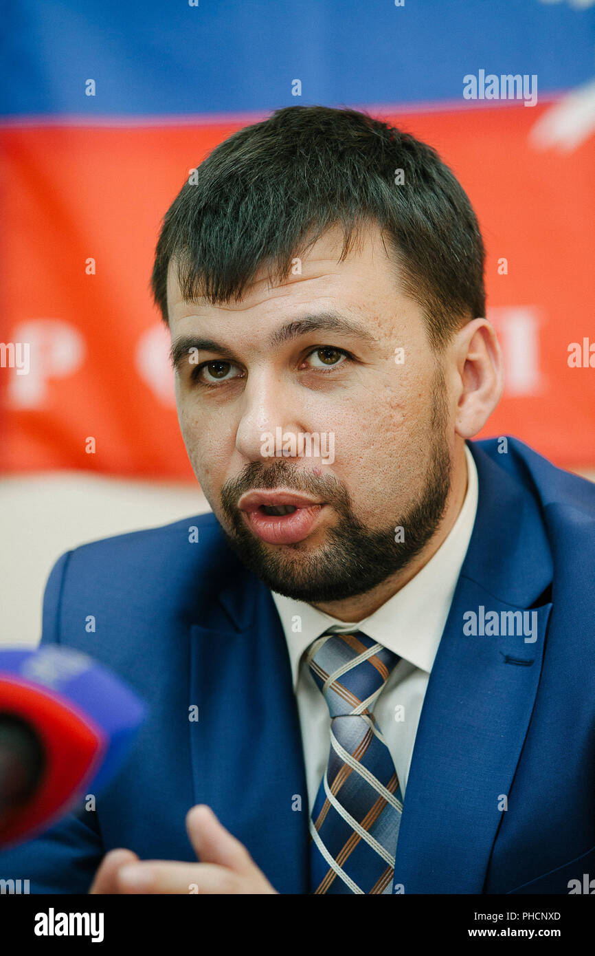 Denis Pushilin, Presidente dell'auto-dichiarato Donetsk Repubblica Popolare (DNR), il Cremlino backed governo separatista che prendere il controllo della regione di Donbass Foto Stock