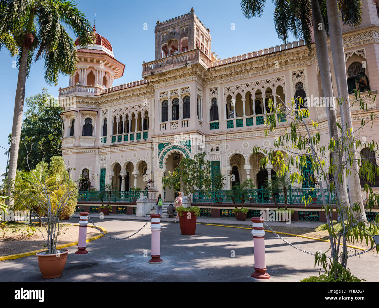 Cienfuegos, Cuba / Marzo 15, 2016: Costruita nel 1913 per tycoon Don Acisclo del Valle, il palazzo è un mix eclettico di piatti influenze architettoniche, in un in Foto Stock