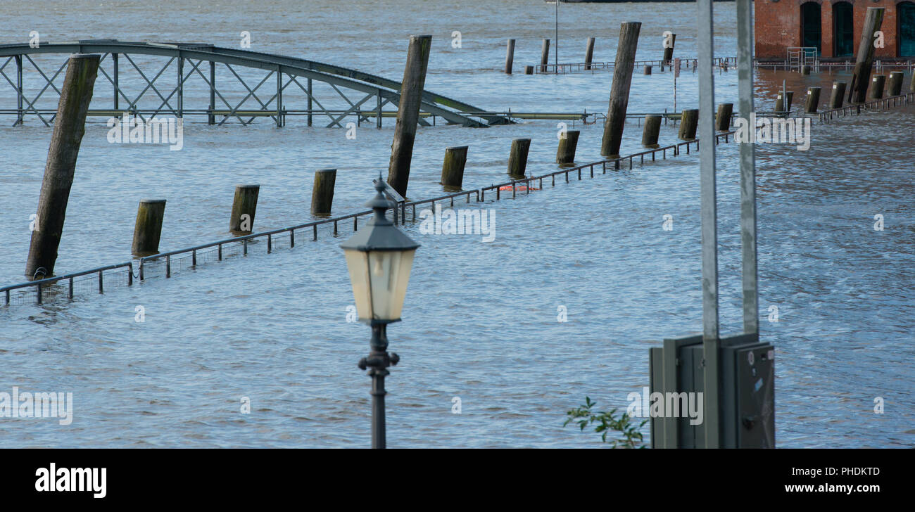 Storm surge St. Pauli mercato del pesce di Amburgo Foto Stock