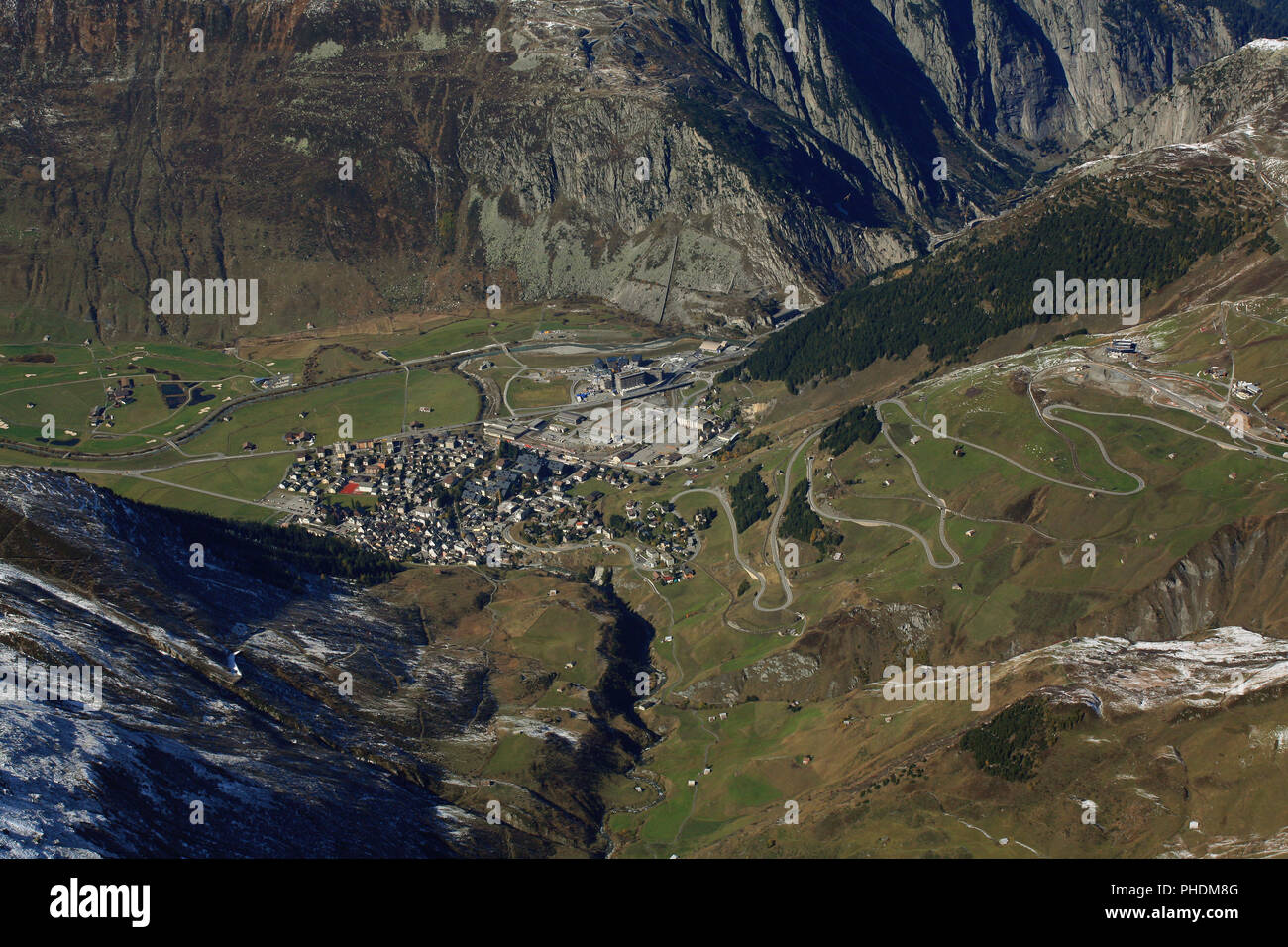 Andermatt nelle Alpi svizzere al passo dell'Oberalp Foto Stock