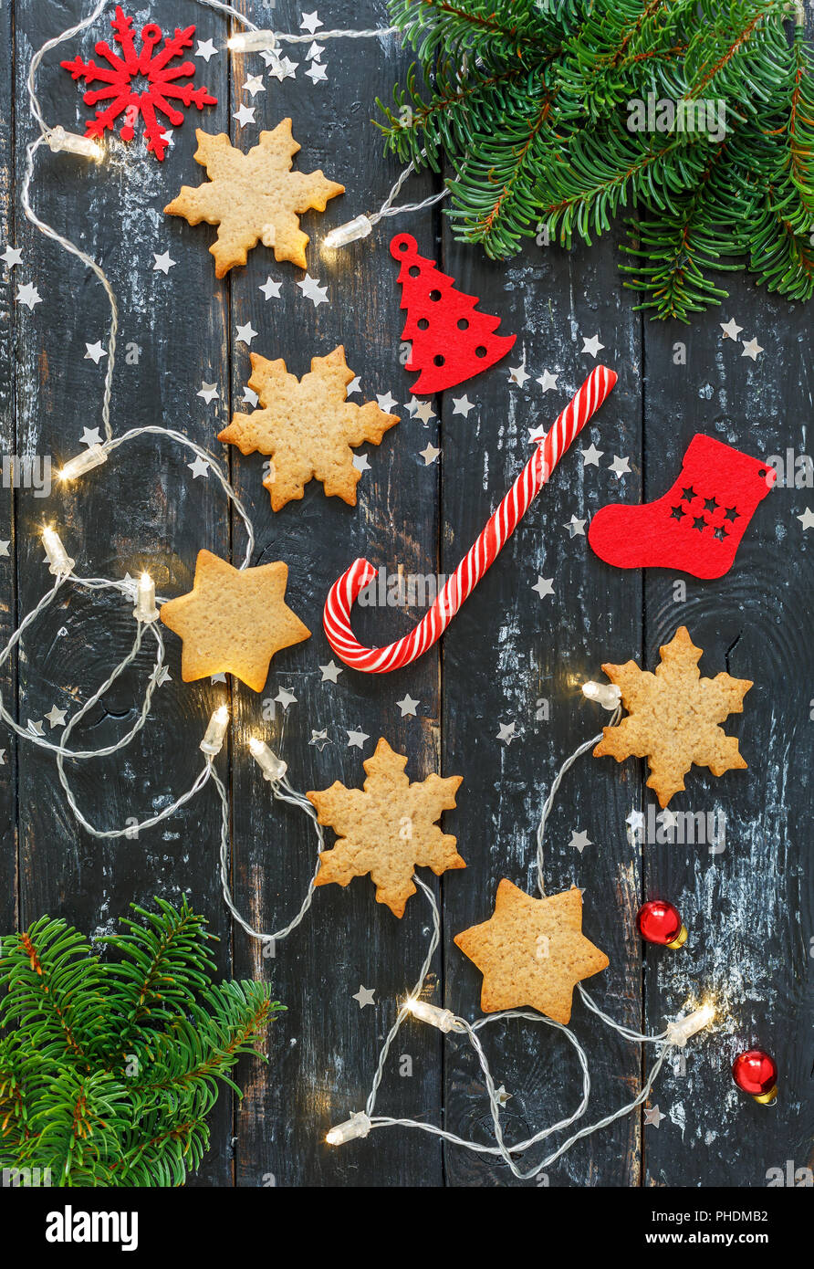 Natale gingerbread e decorazioni di vacanza. Foto Stock