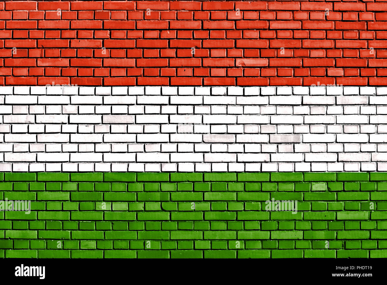 Bandiera di Ungheria dipinta su un muro di mattoni Foto Stock