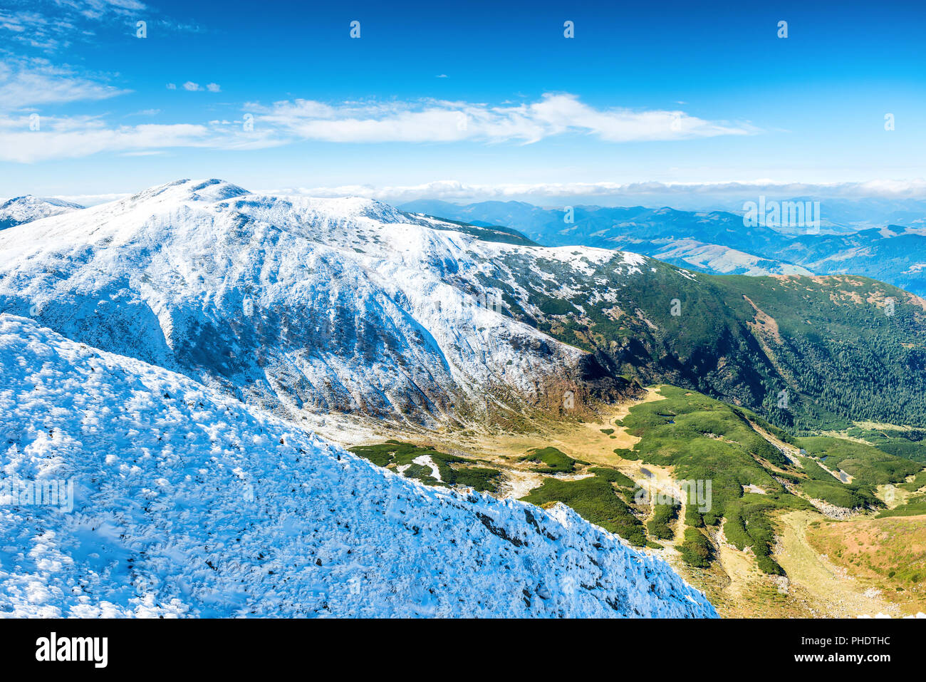 Valle Verde e montagne bianche Foto Stock