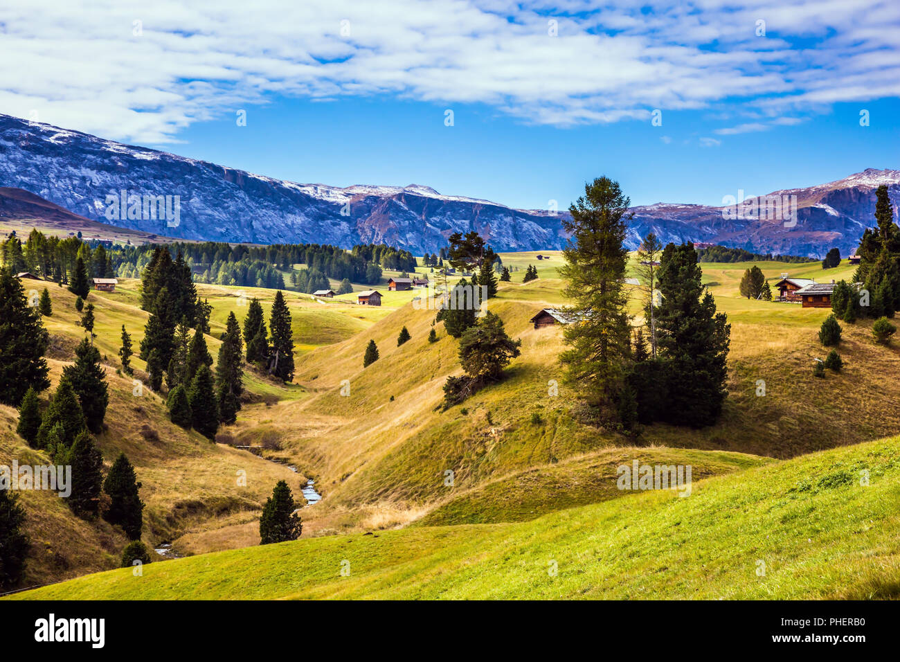 Ben noto Alpi di Siusi mountain valley Foto Stock