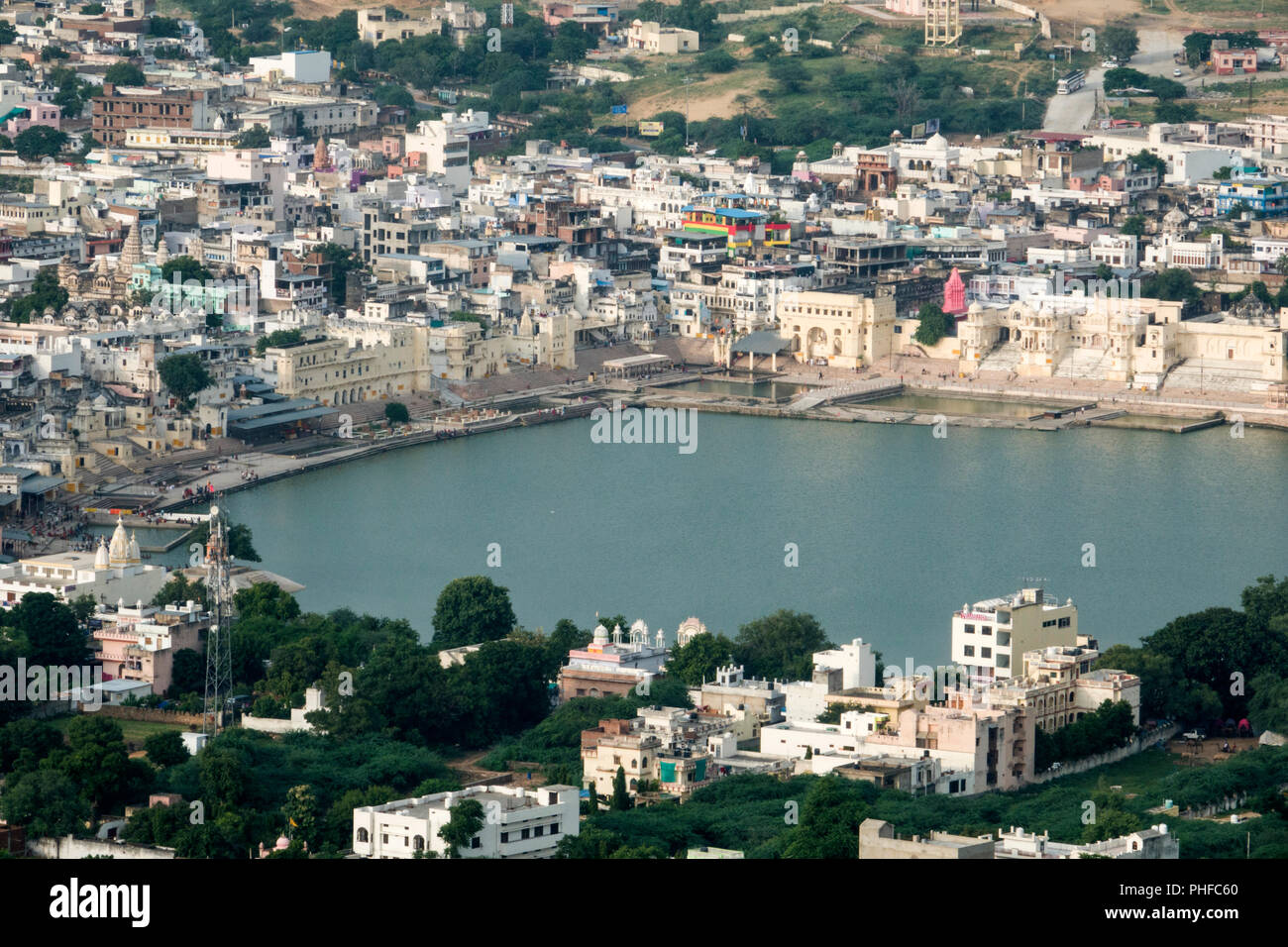 Angolo di alta vista del Lago di Pushkar, Pushkar, Rajasthan Foto Stock