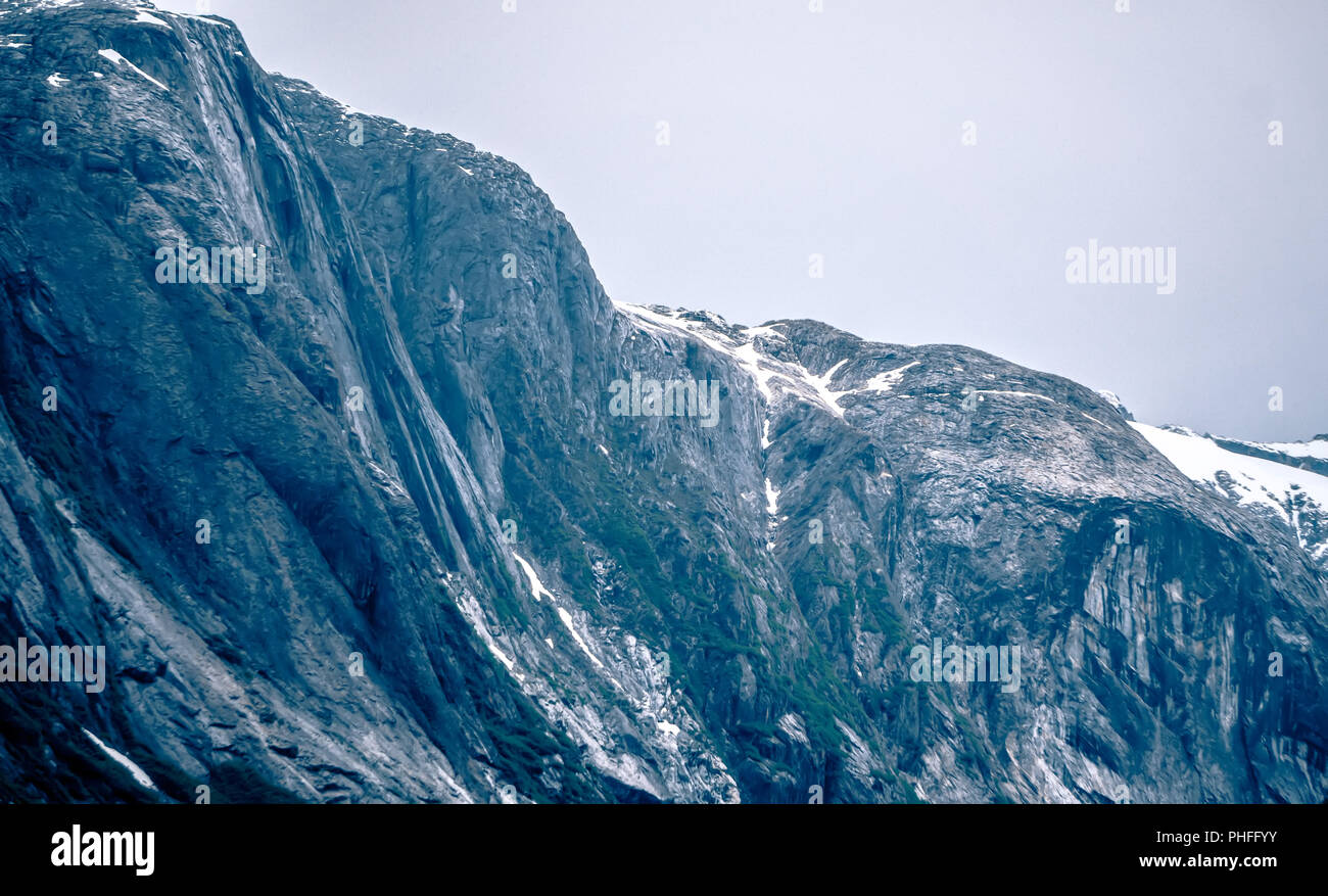 Ghiacciaio e paesaggi di montagna in bello e selvaggio e Alaska Foto Stock