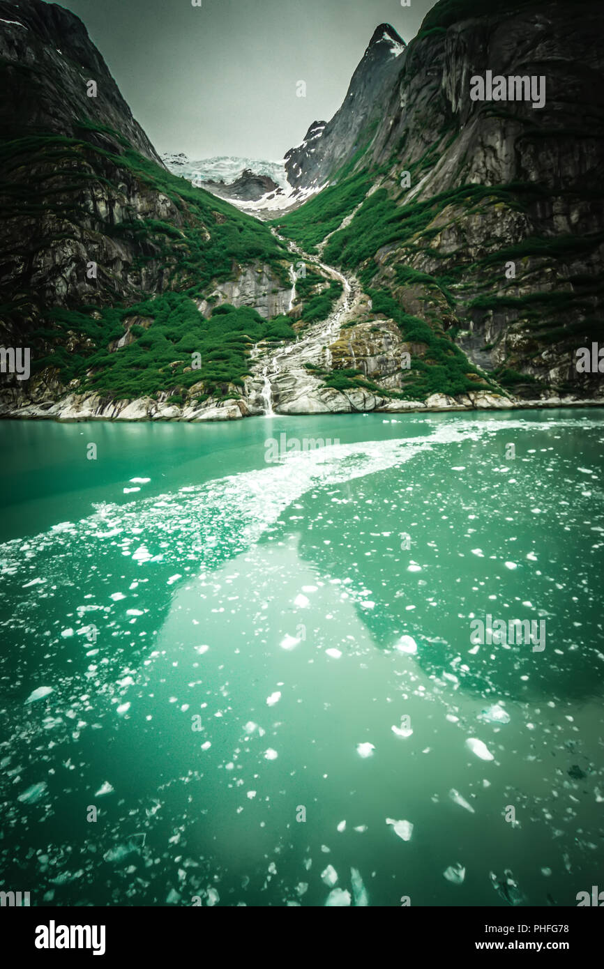 Ghiacciaio e paesaggi di montagna in bello e selvaggio e Alaska Foto Stock