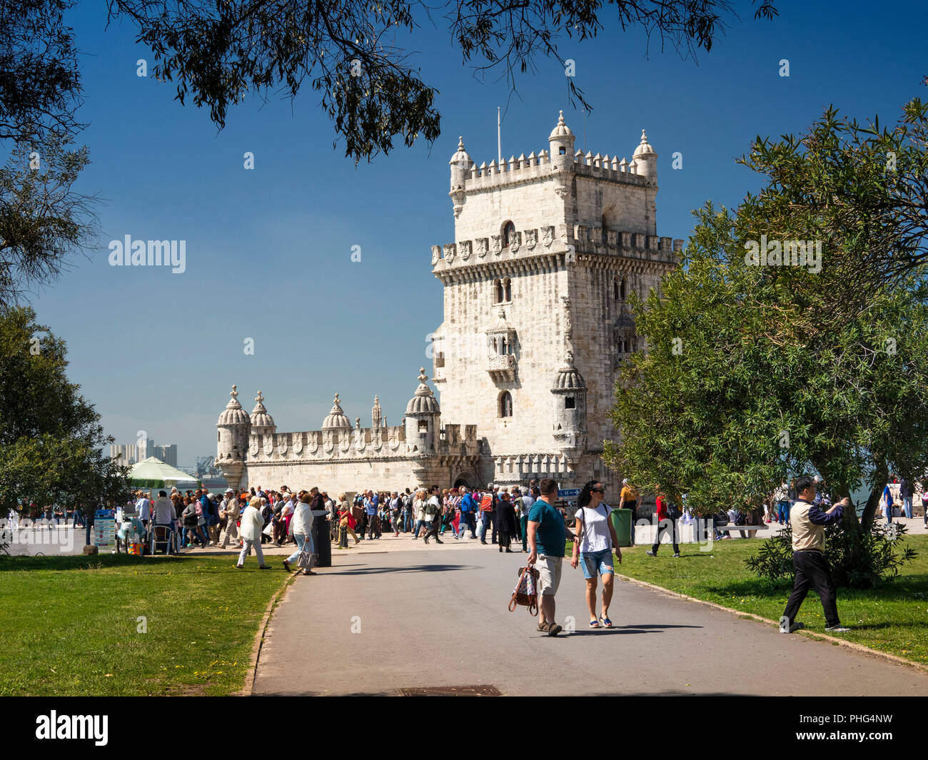 Il Portogallo, Lisbona, Belem, la Torre de Belem, Torre di Belém, fortificato 1515 torre utilizzata per visualizzare la spedizione di avvicinamento Foto Stock