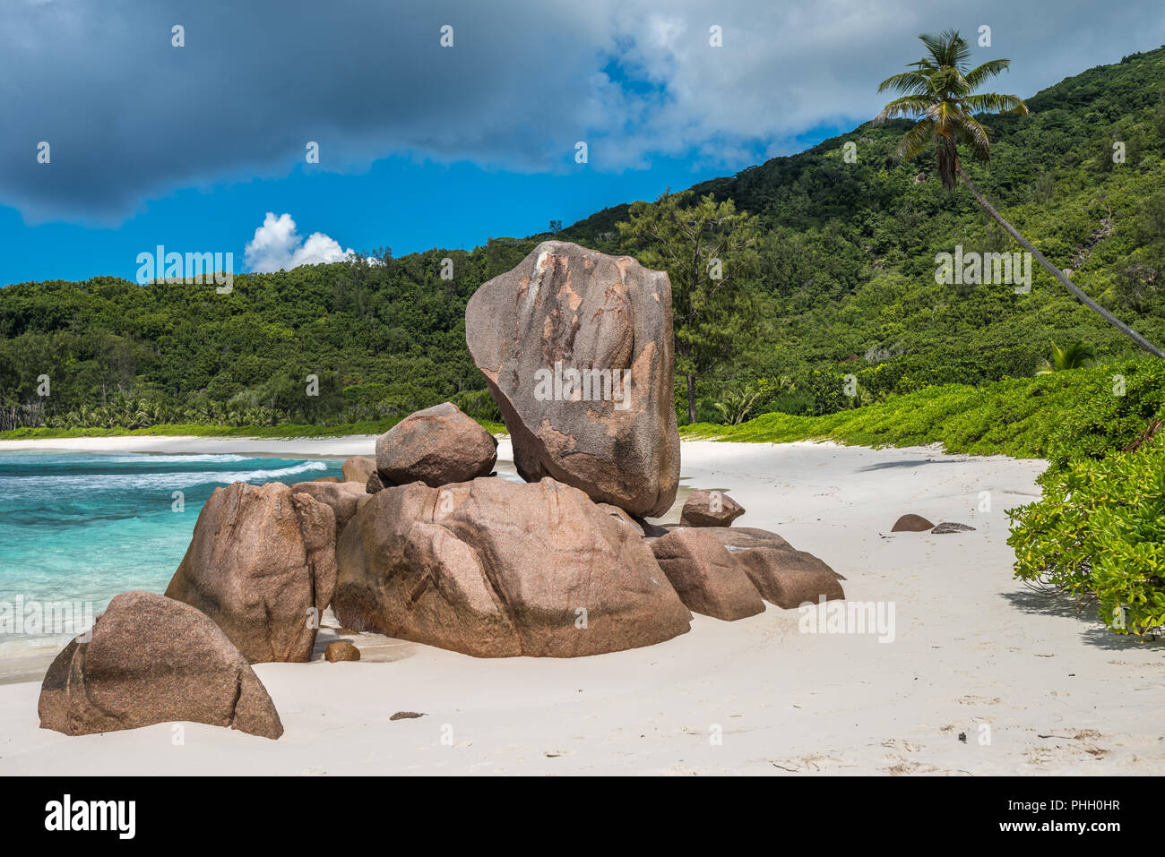 Tropicale sulla spiaggia di La Digue Island, Seicelle Foto Stock