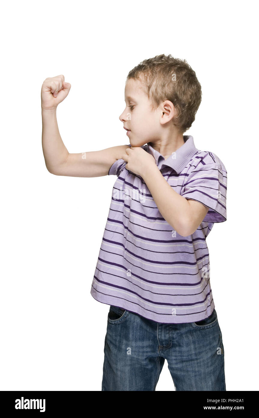 Boy visualizza braccio forte a destra Foto Stock