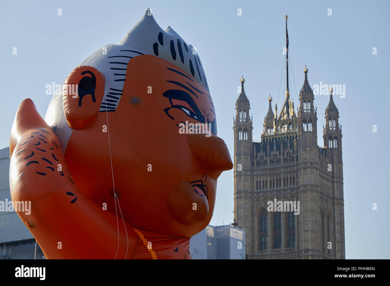 London, Regno Unito - 1 Settembre 2018: un palloncino che mostra la faccia del sindaco di Londra Sadiq Khan volato in piazza del Parlamento a rendere sicuro di Londra protesta. Credito: Kevin Frost/Alamy Live News Foto Stock