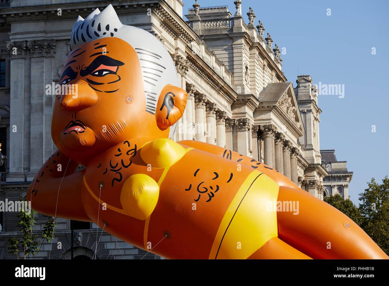 London, Regno Unito - 1 Settembre 2018: un pallone del sindaco di Londra Sadiq Khan è volato in piazza del Parlamento a rendere sicuro di Londra protesta. Credito: Kevin Frost/Alamy Live News Foto Stock