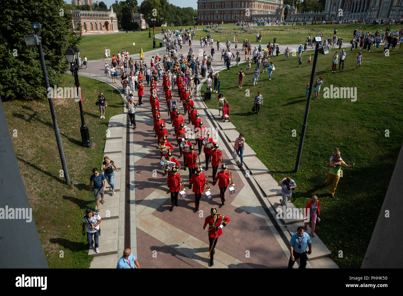 Mosca, Russia. 1 settembre 2018. Membri della Brentwood Imperial banda di giovani che partecipano al 2018 Spasskaya torre militare internazionale Festival di musica, eseguire presso il parco Kuskovo a Mosca Credito: Nikolay Vinokurov/Alamy Live News Foto Stock