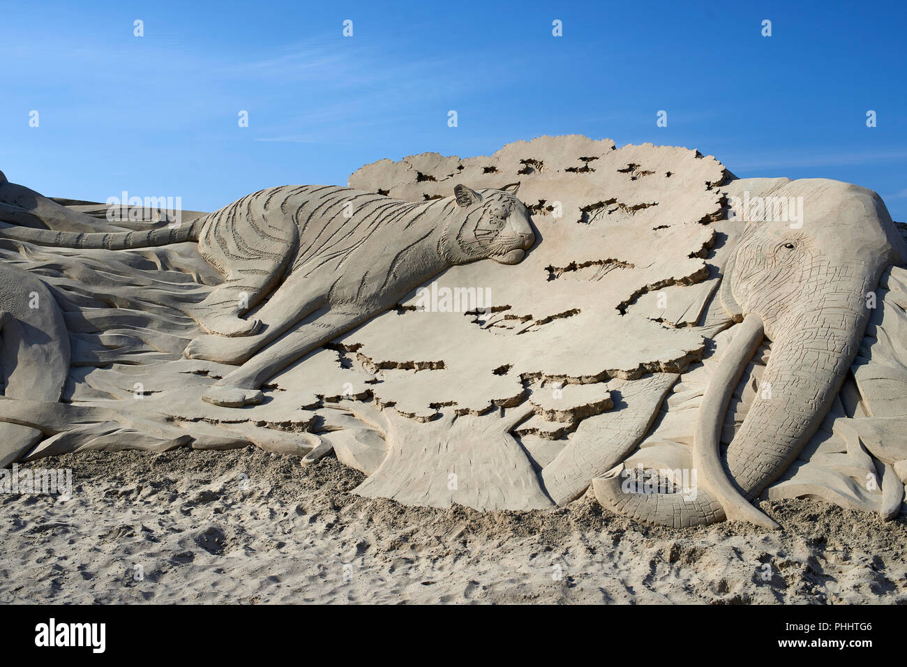 Sabbia di Haeundae festival 2018, Busan, Corea. Grande la scultura di sabbia la dea delle foreste e gli animali, Abram Gerrit Waterman Foto Stock