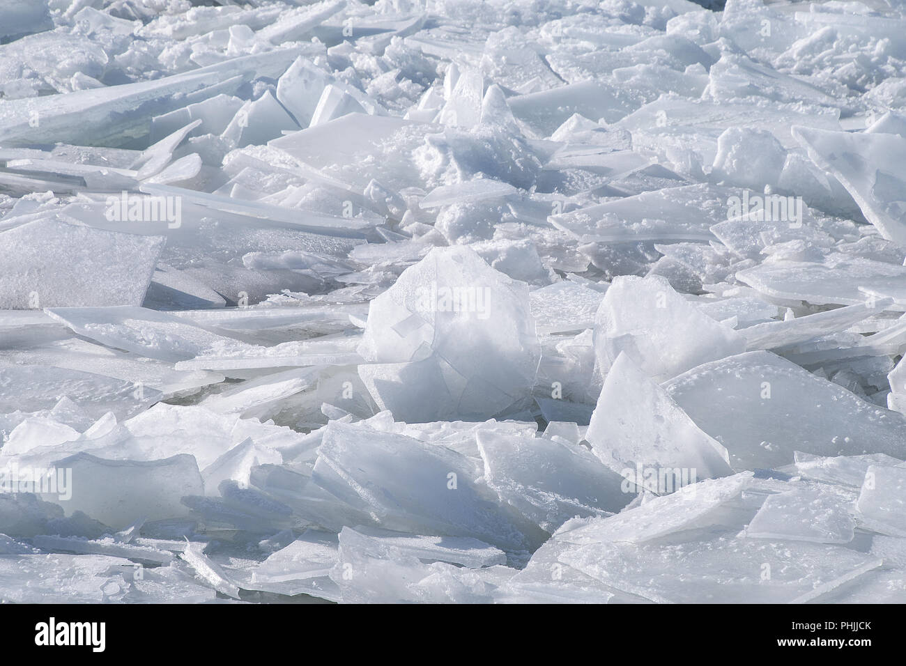 Rottura degli strati di ghiaccio sul Lago Michigan Foto Stock