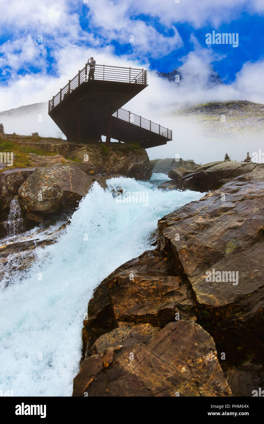 Cascata Stigfossen e dal punto di vista - Norvegia Foto Stock