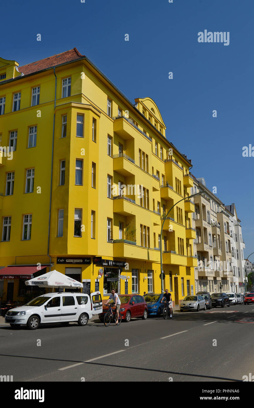 Altbau, Monumentenstrasse, Schoeneberg, Berlino, Deutschland Foto Stock