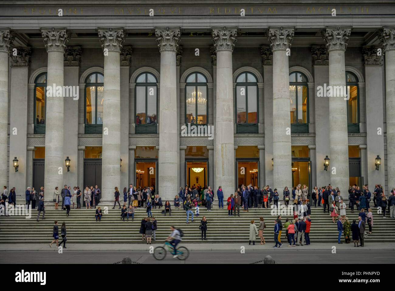 Nationaltheater, Max-Joseph-Platz, Monaco di Baviera, Deutschland Foto Stock