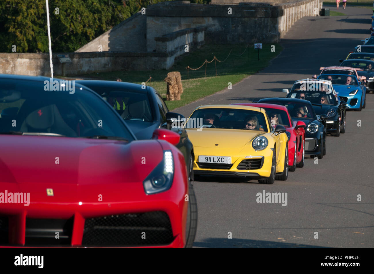 Woodstock, Oxfordshire, Regno Unito. 02Sep, 2018. Oltre 400 le Porsche di arrivare al Palazzo di Blenheim. Salon Prenotazione Concours, Il Palazzo di Blenheim e Classic Supercar event, Woodstock, Oxfordshire, 2° settembre 2018 Credit: Stanislav Halcin/Alamy Live News Foto Stock